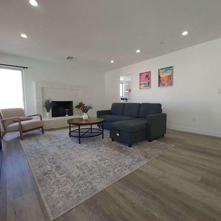 The Strip Is Just Around The Corner! Newly Renovated Luxury Modern Minimalist Villa With Large Pool! Las Vegas Exterior foto